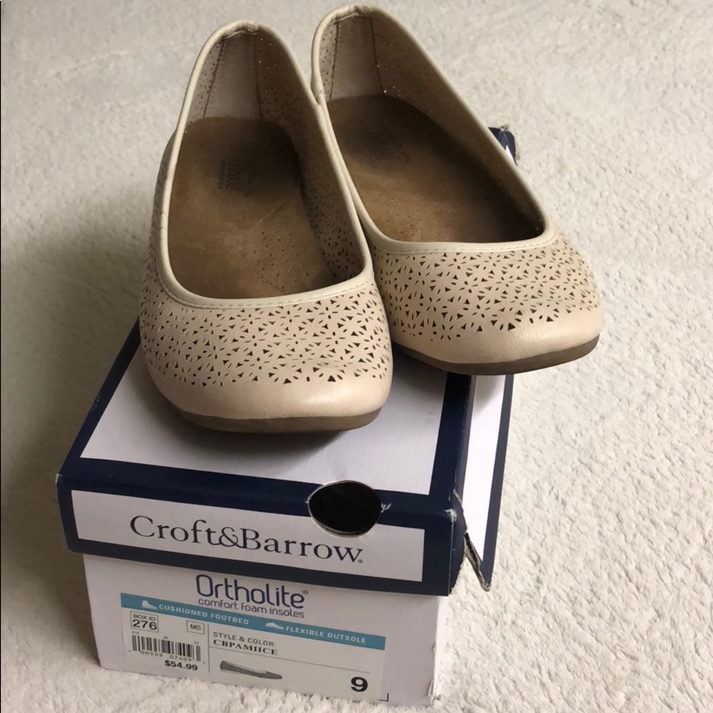 Croft & Barrow Women’s Champagne Color Flat Shoes